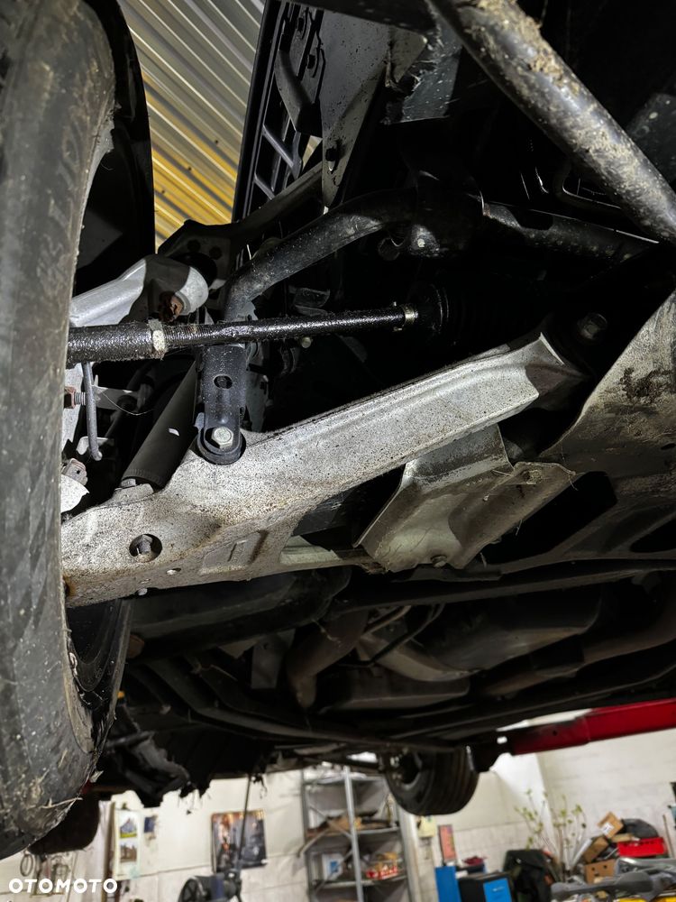 Chevrolet Corvette - 5