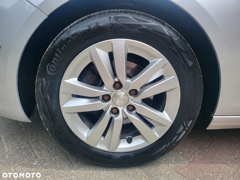 Peugeot 308 BlueHDi 120 EAT6 Stop & Start Allure - 11