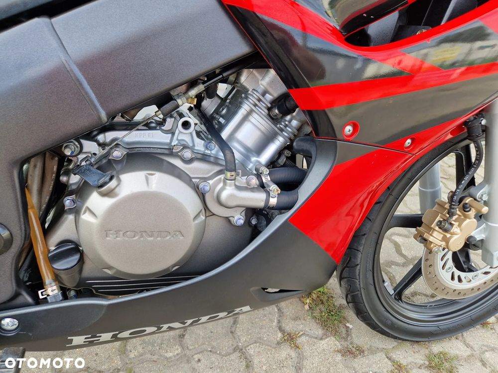 Honda CBF - 8