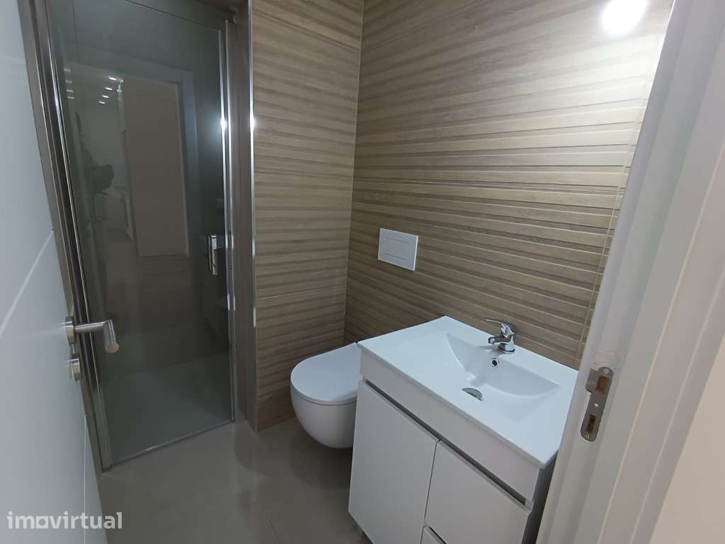 Apartamento T1remodelado para Arrendamento - Grande imagem: 4/19