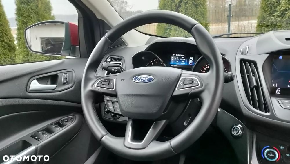 Ford Kuga 1.5 EcoBoost 2x4 Titanium - 17