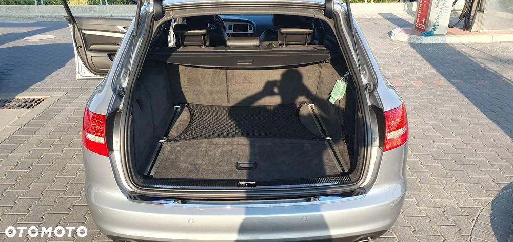Audi A6 Avant 3.0 TDI quattro S tronic - 24