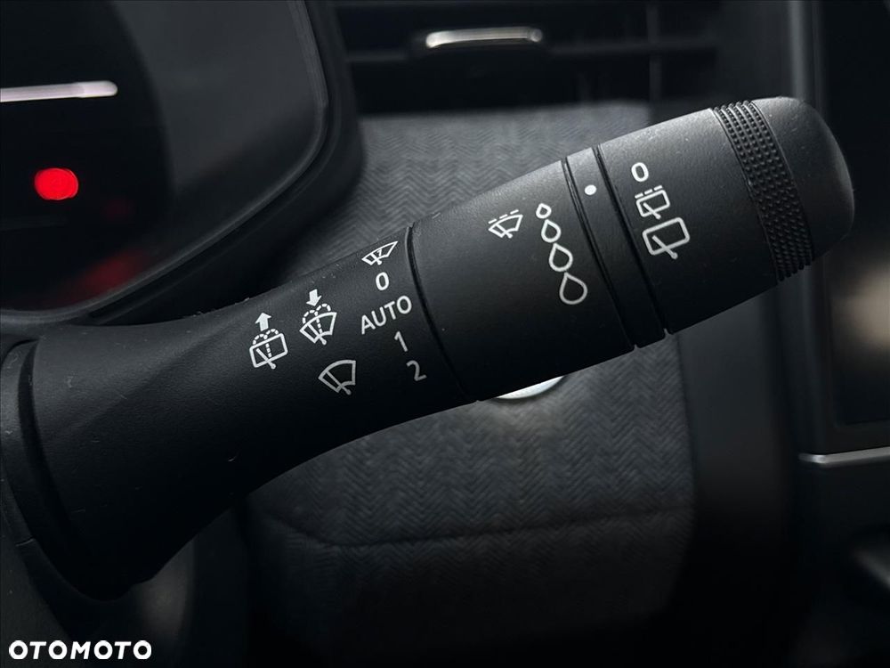 Renault Clio - 32
