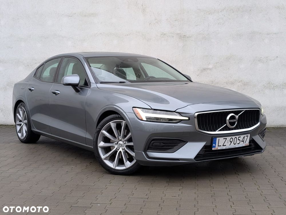 Volvo S60 T5 Momentum Pro - 1