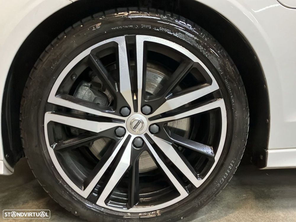 Volvo V60 2.0 T8 AWD TE R-Design - 9