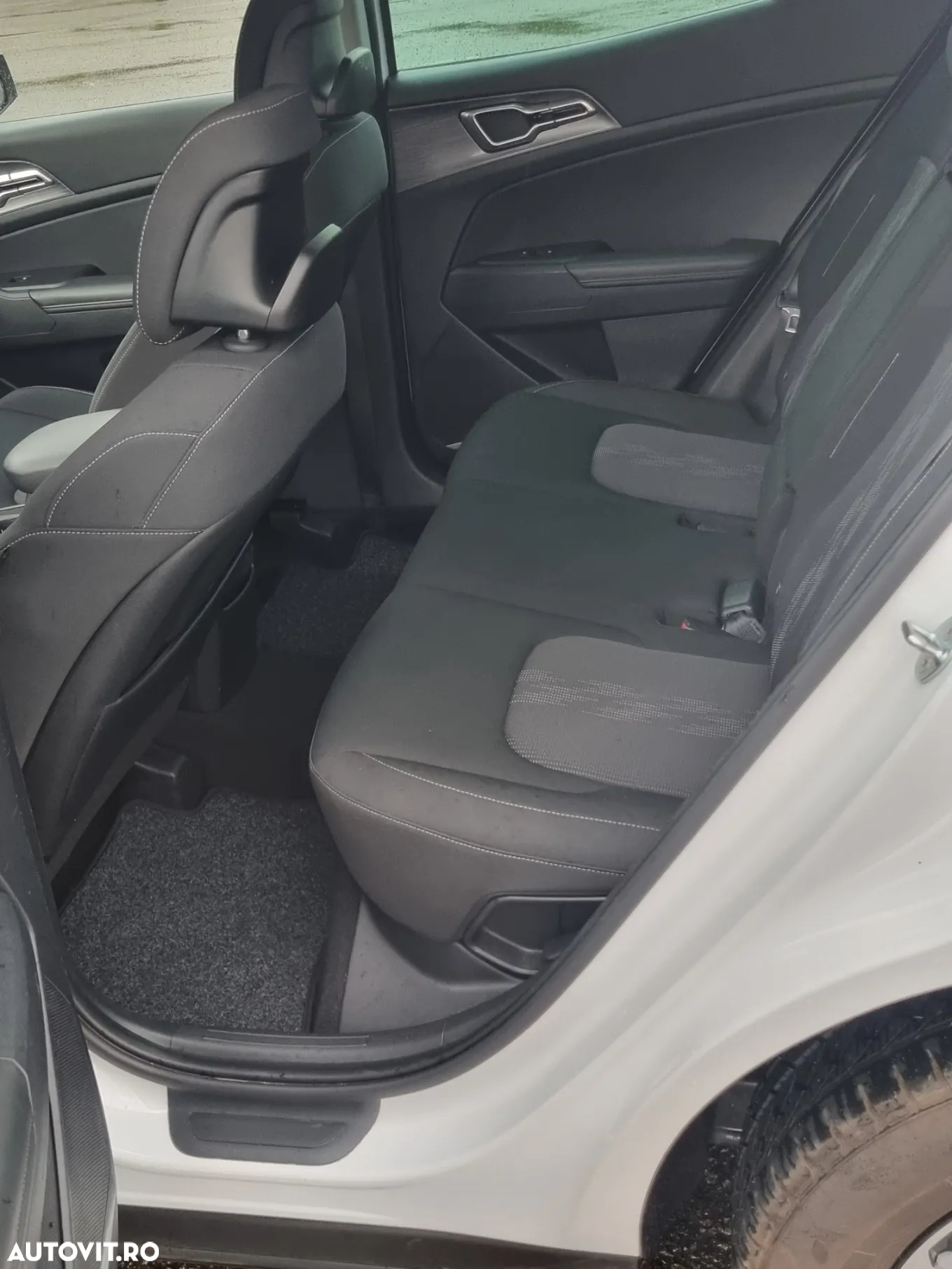 Kia Sportage 1.6 CRDI 2WD Eco-Dynamics+ (48V M-H) Vision - 14
