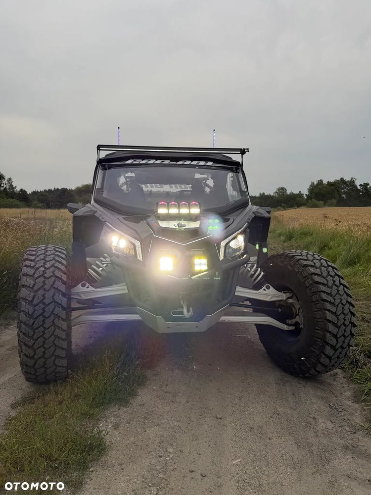 Can-Am Maverick - 1