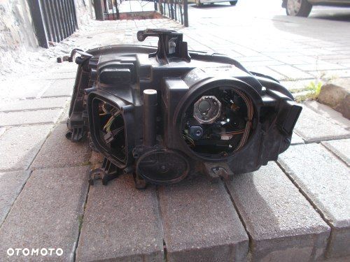 Audi A4 B8 Lampa prawy przód BIXENON SKRĘTNY 8K0941004G - 5