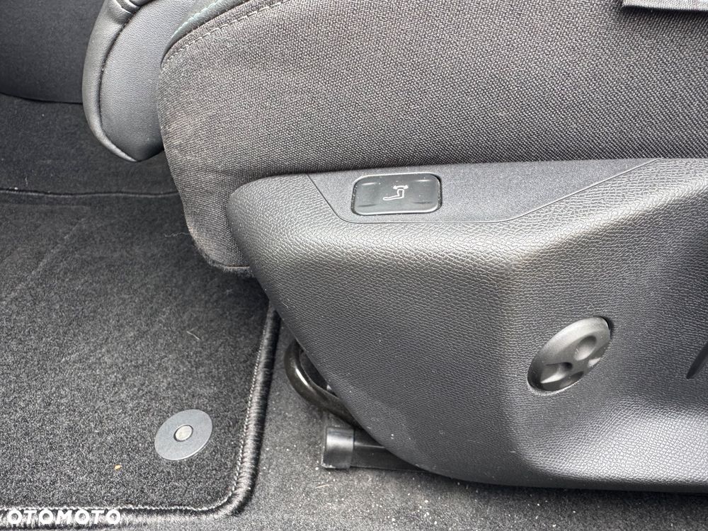 Peugeot 308 PureTech 130 GPF EAT8 Stop & Start Allure Pack - 25