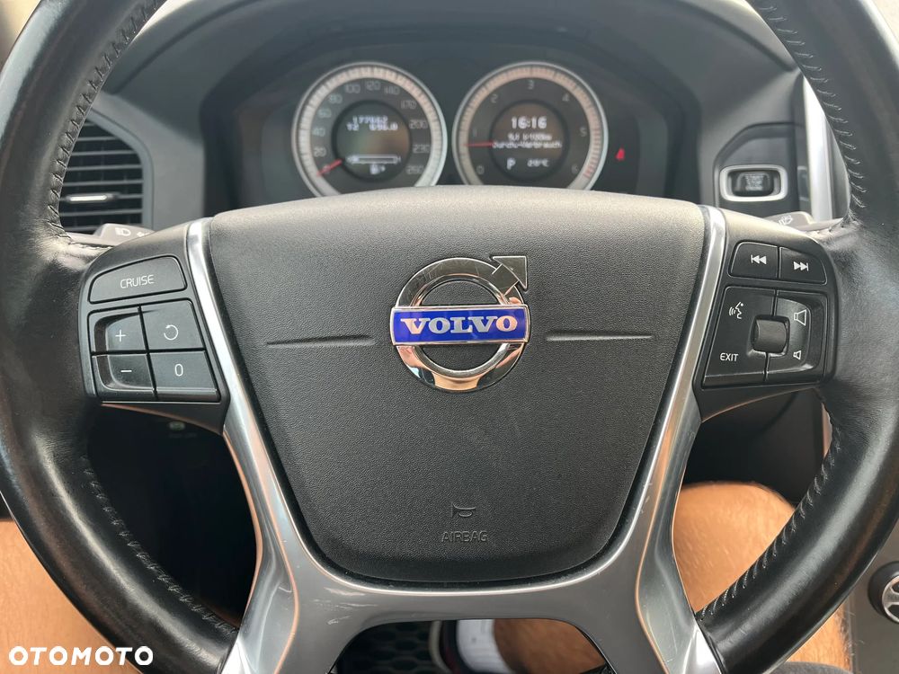 Volvo XC 60 D4 Geartronic Momentum - 16