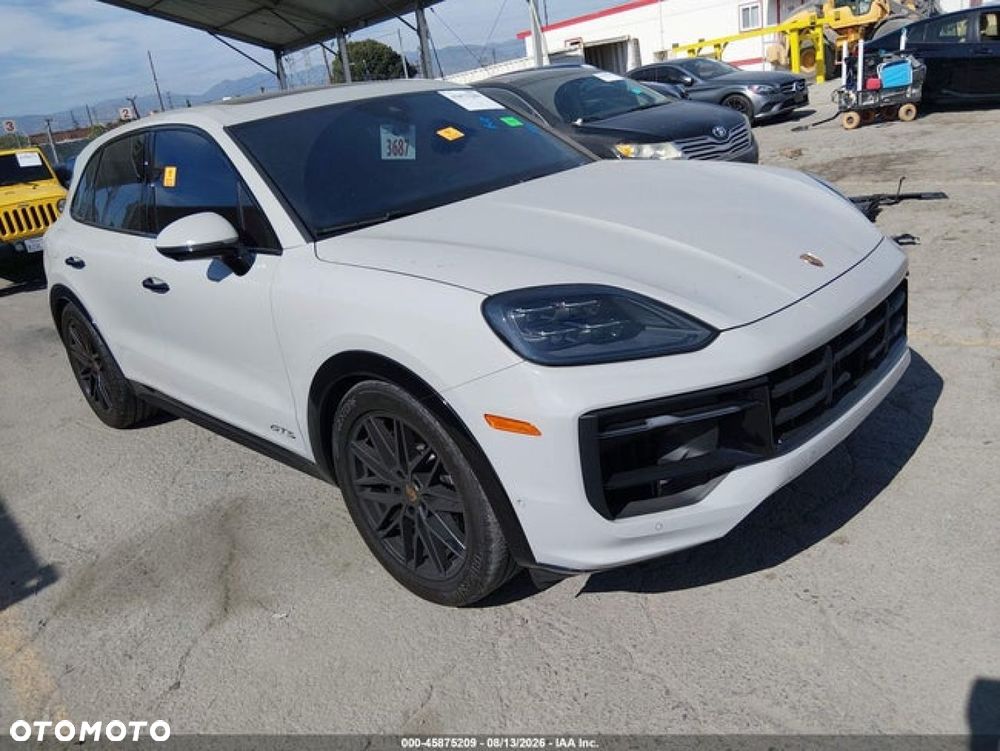 Porsche Cayenne - 4