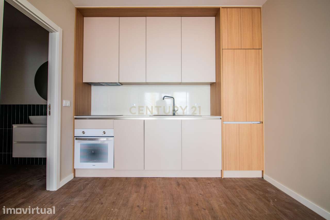 Apartamento T0 remodelado na Praia de Quiaios - Grande imagem: 3/12