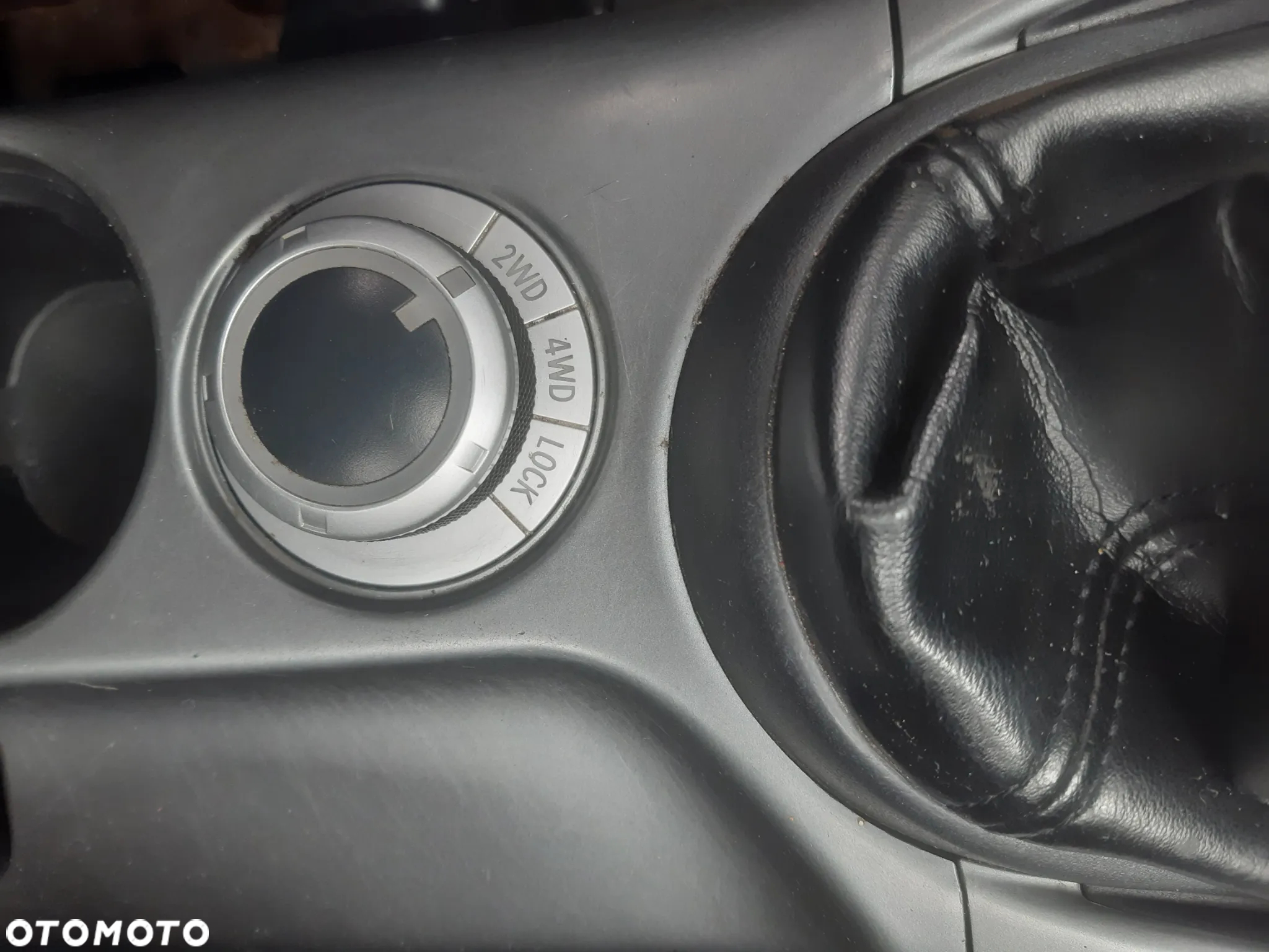 Peugeot 4007 HDI FAP 7-Sitzer Platinum - 14
