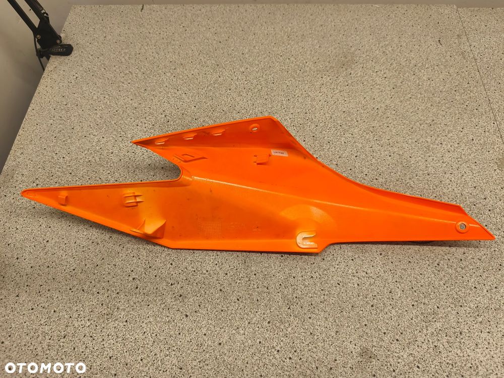 Owiewka, osłona, bok, boczek KTM 1290 Super Duke R - 11
