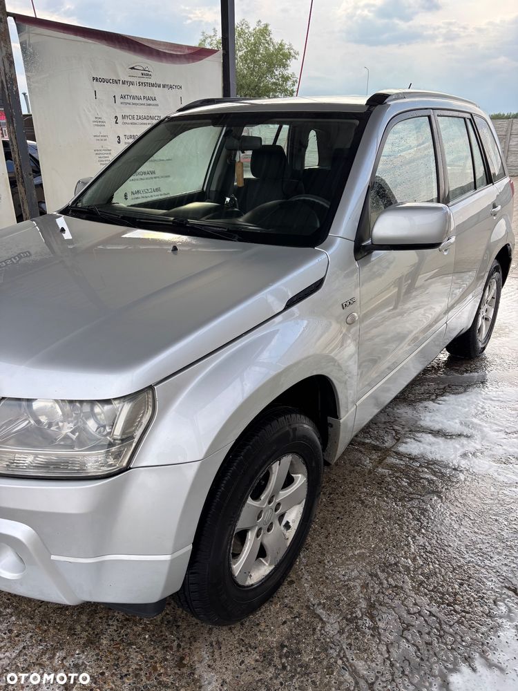 Suzuki Grand Vitara 1.9 DDiS - 12
