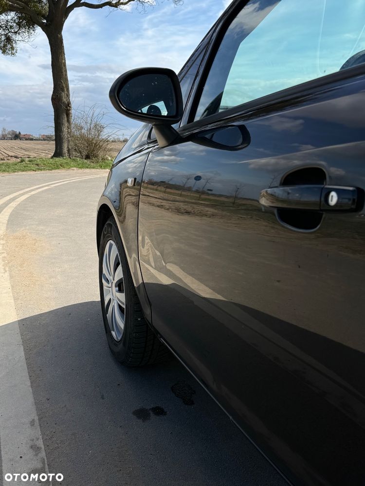 Opel Corsa 1.2 16V Cosmo - 9