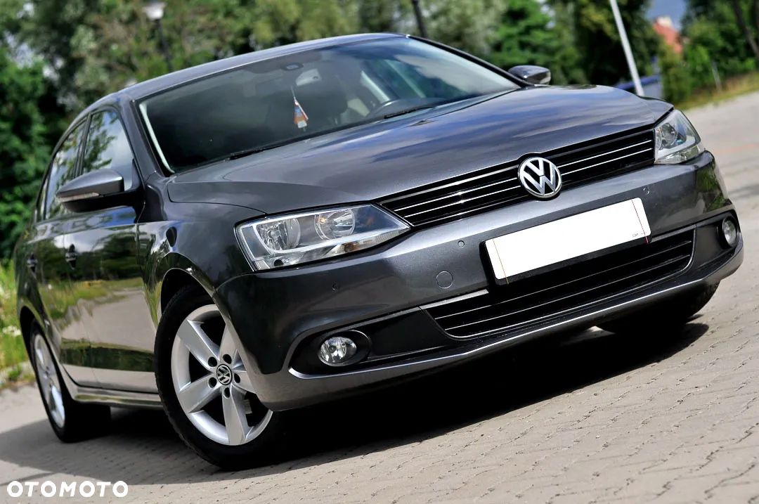 Volkswagen Jetta 1.6 TDI Comfortline - 1