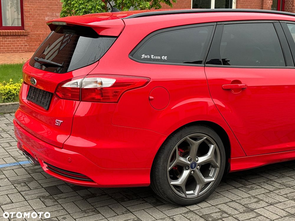 Ford Focus 2.0 EcoBoost ST mit Leder-Sport-Paket - 18