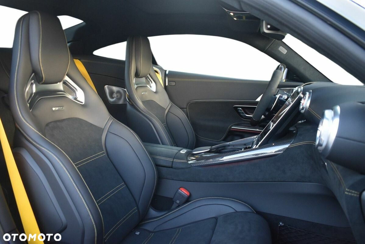 Mercedes-Benz AMG GT - 23