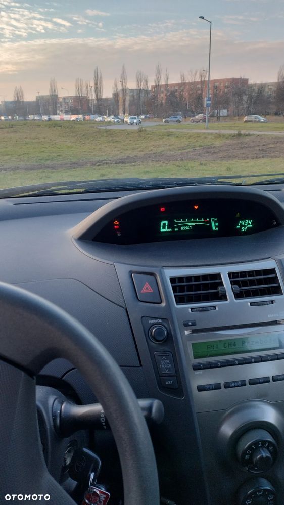 Toyota Yaris 1.4 D-4D Terra - 2