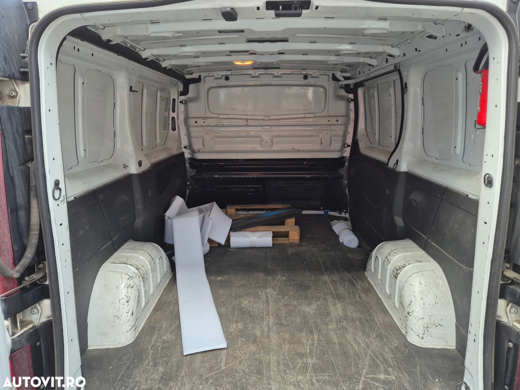 Opel Vivaro 1.6 CDTI Combi L1H1 2.7 t - 9