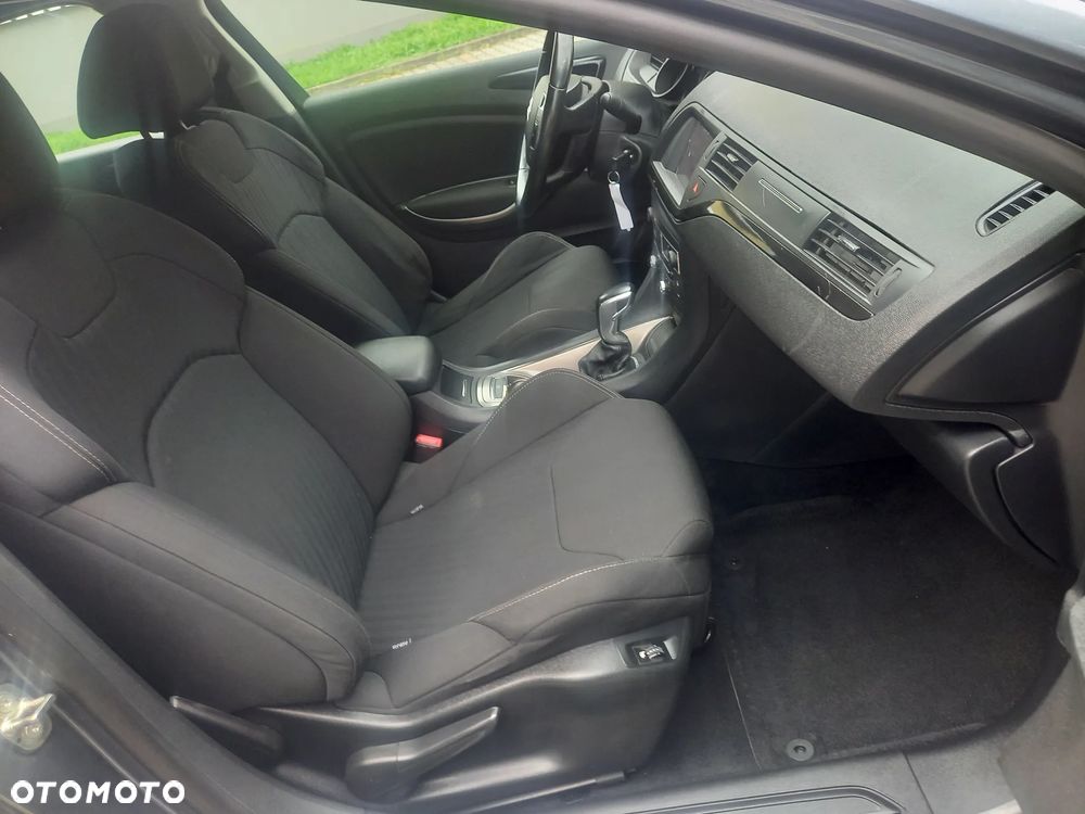 Citroën C5 2.0i 16V Exclusive Equilibre Navi - 29