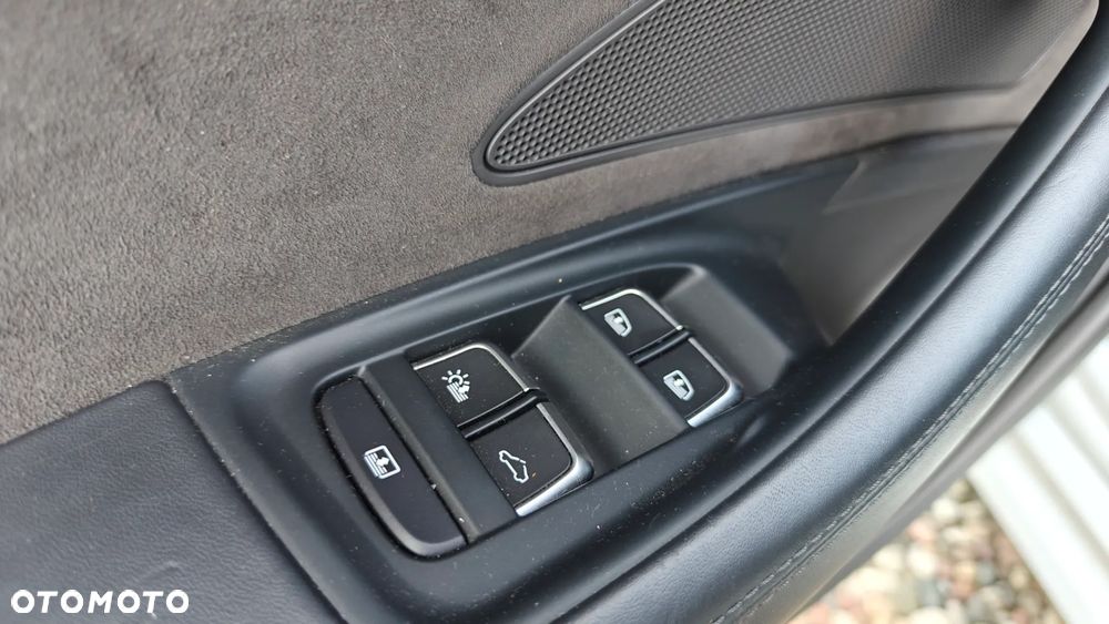 Audi A8 L 55 TFSI quattro tiptronic - 16