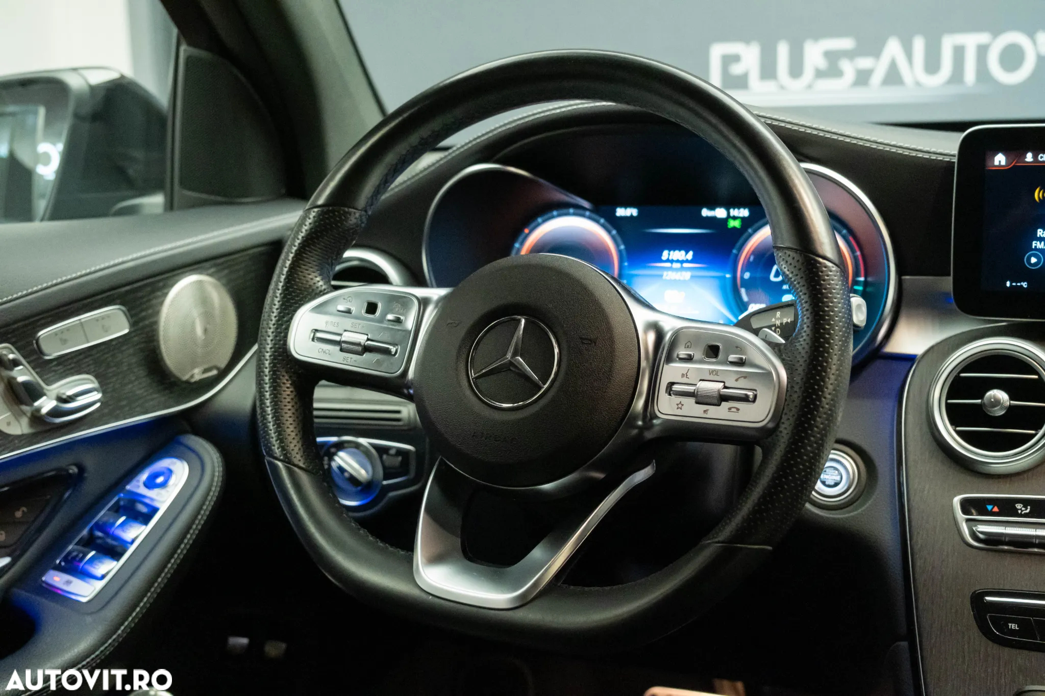 Mercedes-Benz GLC 300 e 4MATIC - 17