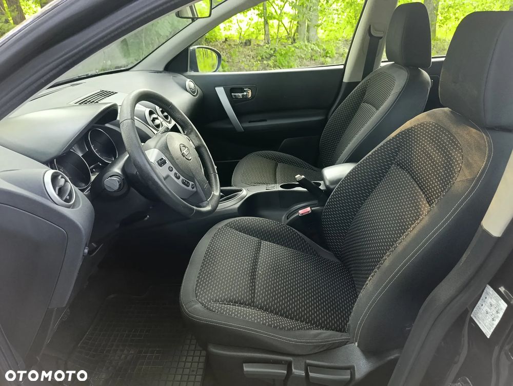 Nissan Qashqai 2.0 dCi DPF acenta - 10
