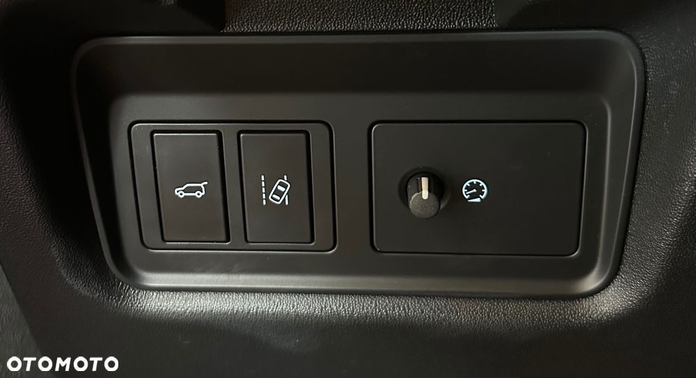 Jaguar E-Pace 2.0 i4P AWD R-Dynamic - 20