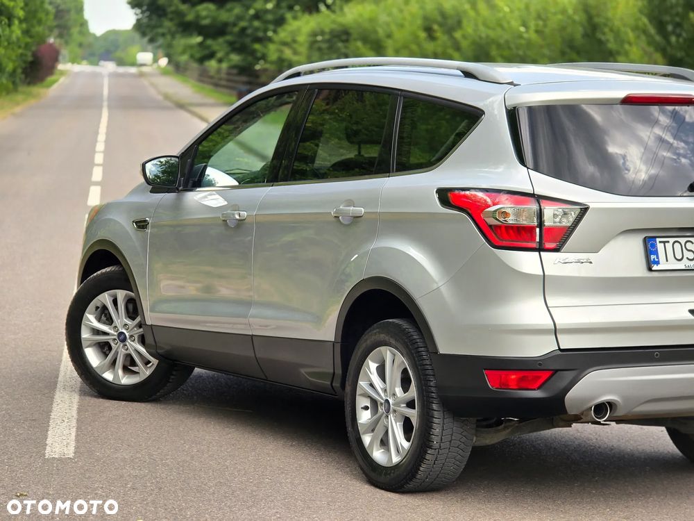 Ford Kuga 2.0 TDCi 2x4 Titanium - 37