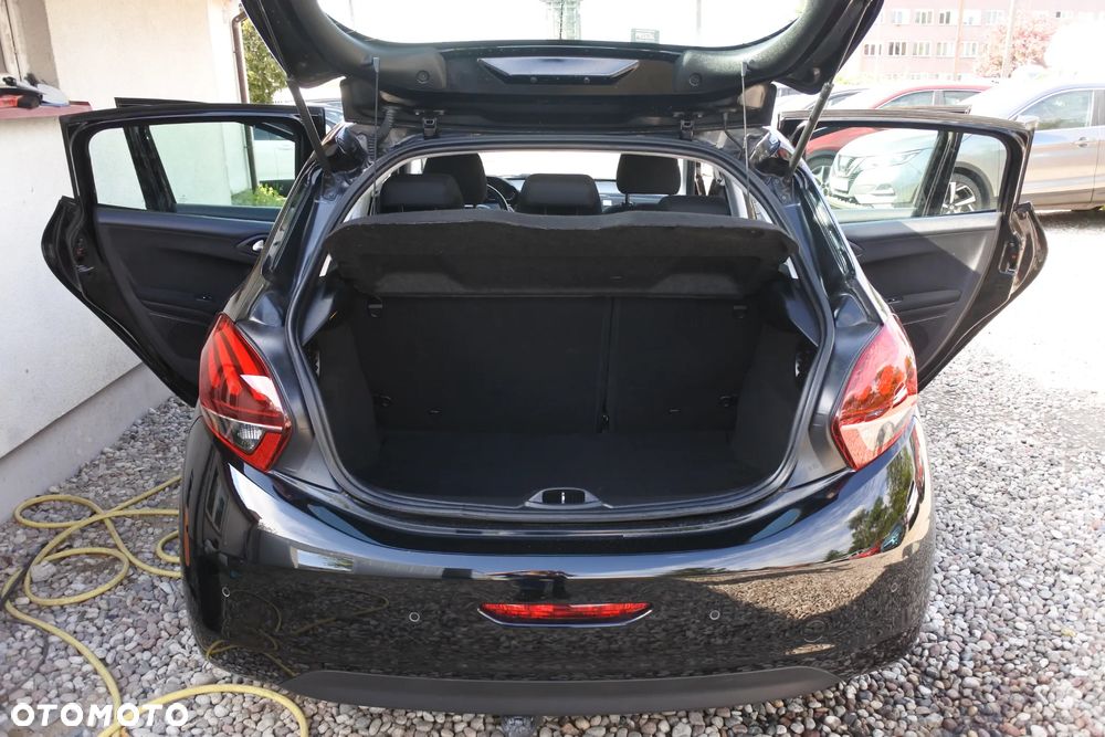 Peugeot 208 1.2 PureTech Allure S&S - 12