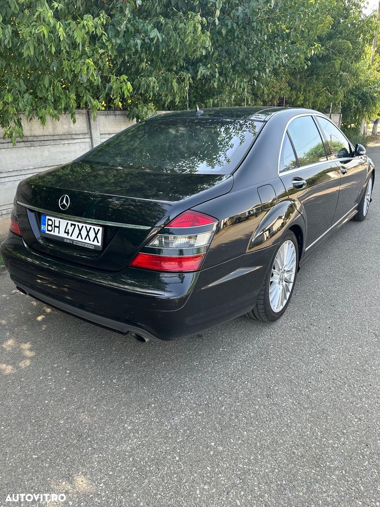 Mercedes-Benz S - 8