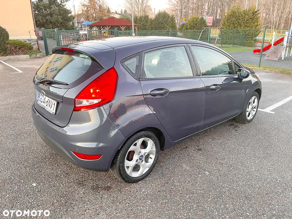 Ford Fiesta 1.4 TDCi Ambiente - 5