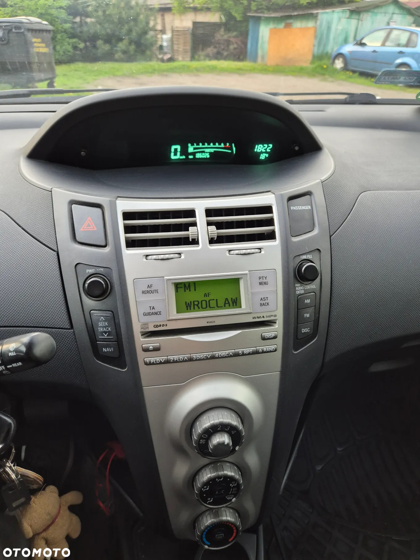 Toyota Yaris 1.3 Sol - 15