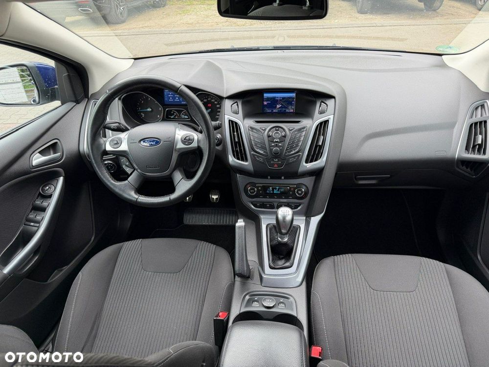 Ford Focus - 30