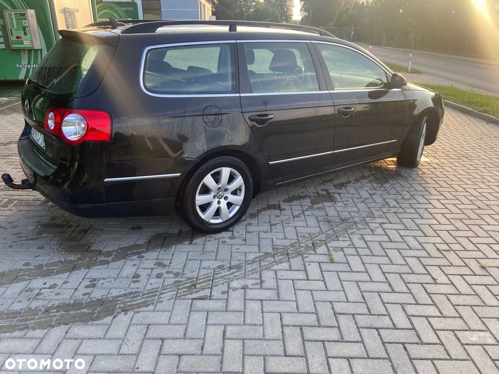 Volkswagen Passat 2.0 TDI Comfortline DSG - 3