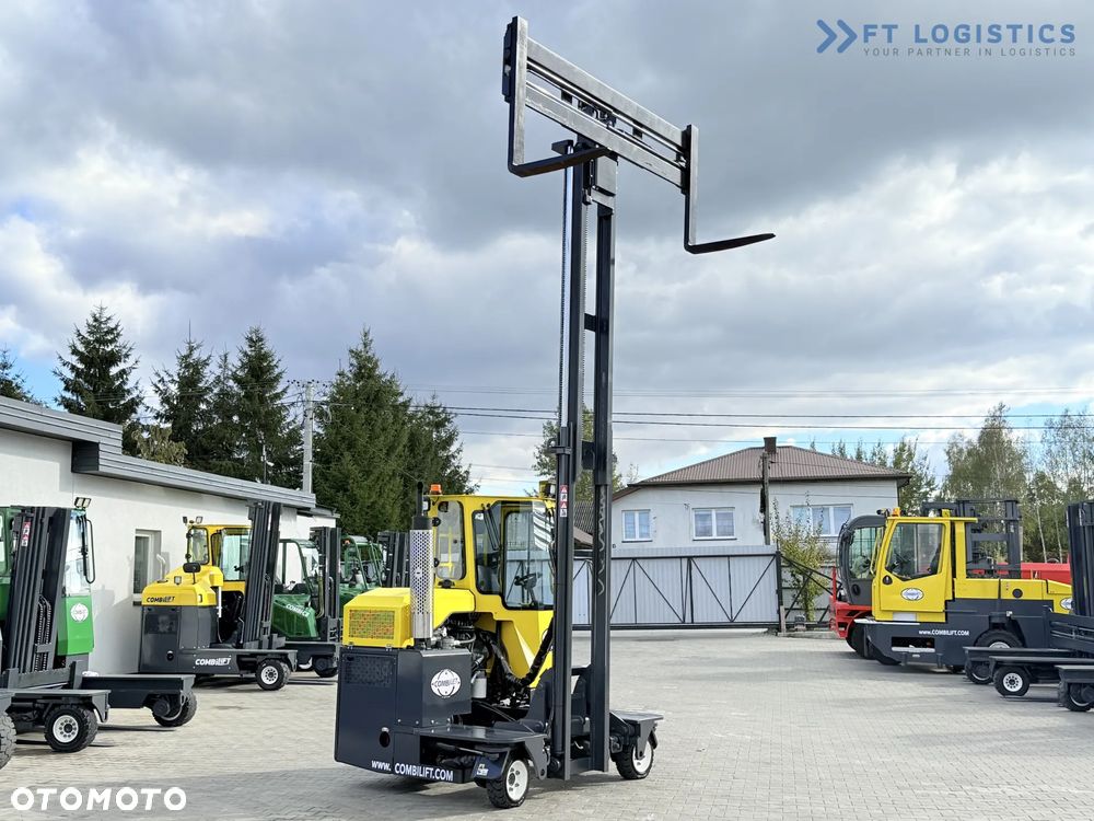 Combilift WÓZEK CZTEROKIERUNKOWY - WIELOKIERUNKOWY / JEDYNIE 491 MTH / C2500 / GAS / DUPLEX 4600MM / KRÓTKI - JEDYNIE 1900MM / SZEROKI 2700 POZYCJONER WIDEŁ / OGRZEWANIE / PEŁNA OGRZEWANA KABINA / STAN IDEALNY / Szeroka oferta wózków czterokierunkowych i bocznych, dopasowanych do różnorodnych potrzeb i zastosowań - 30