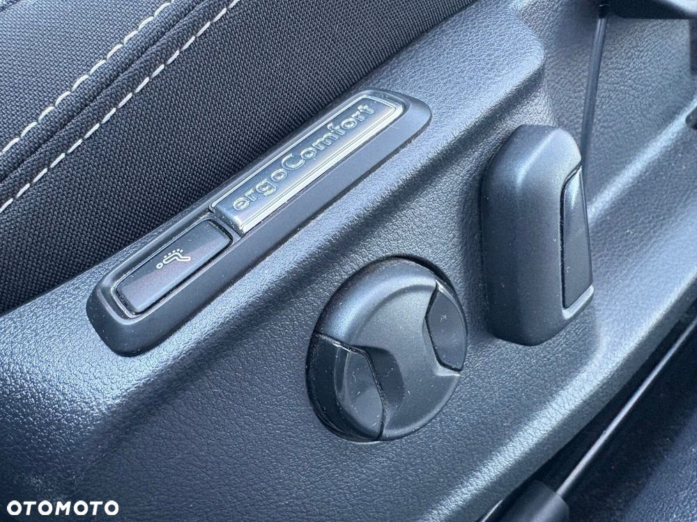Volkswagen Passat - 21