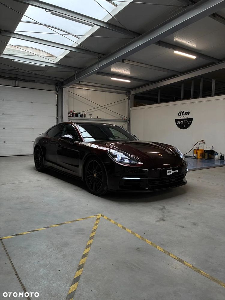 Porsche Panamera - 8