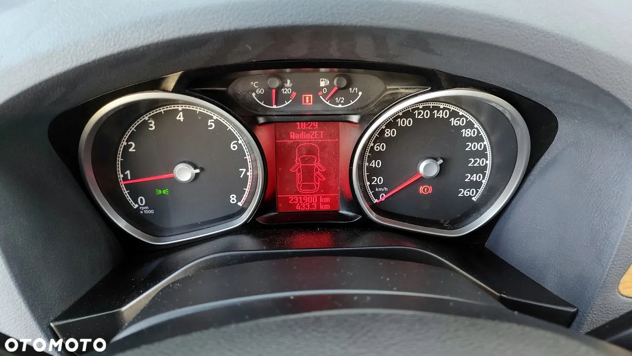 Ford Galaxy 2.0 Ghia - 20