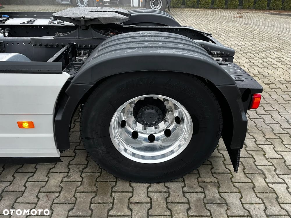 Volvo FH 460 VIN : ** MB32**  PRODUKCJA 11/2020 SPROWADZONE Z FRANCJI SERWISOWANE  DWA ZBIORNIKI PALIWA LODÓWKA ALU FELGI - 5