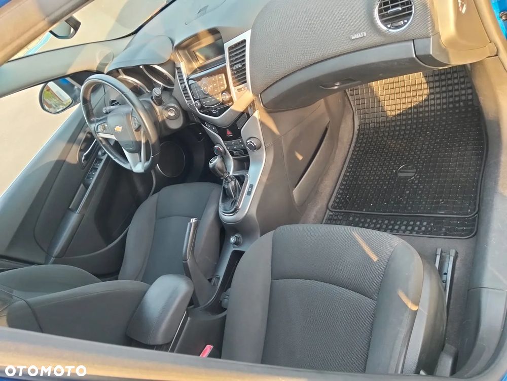 Chevrolet Cruze 1.8 LT - 15