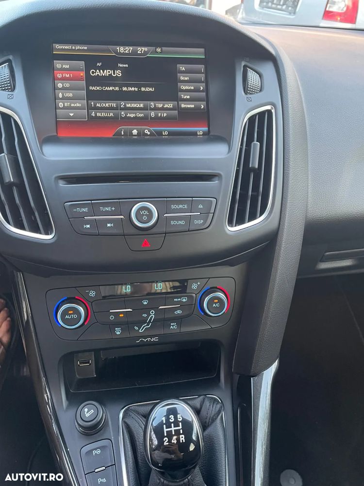 Ford Focus 1.0 EcoBoost Start Stop Trend - 27
