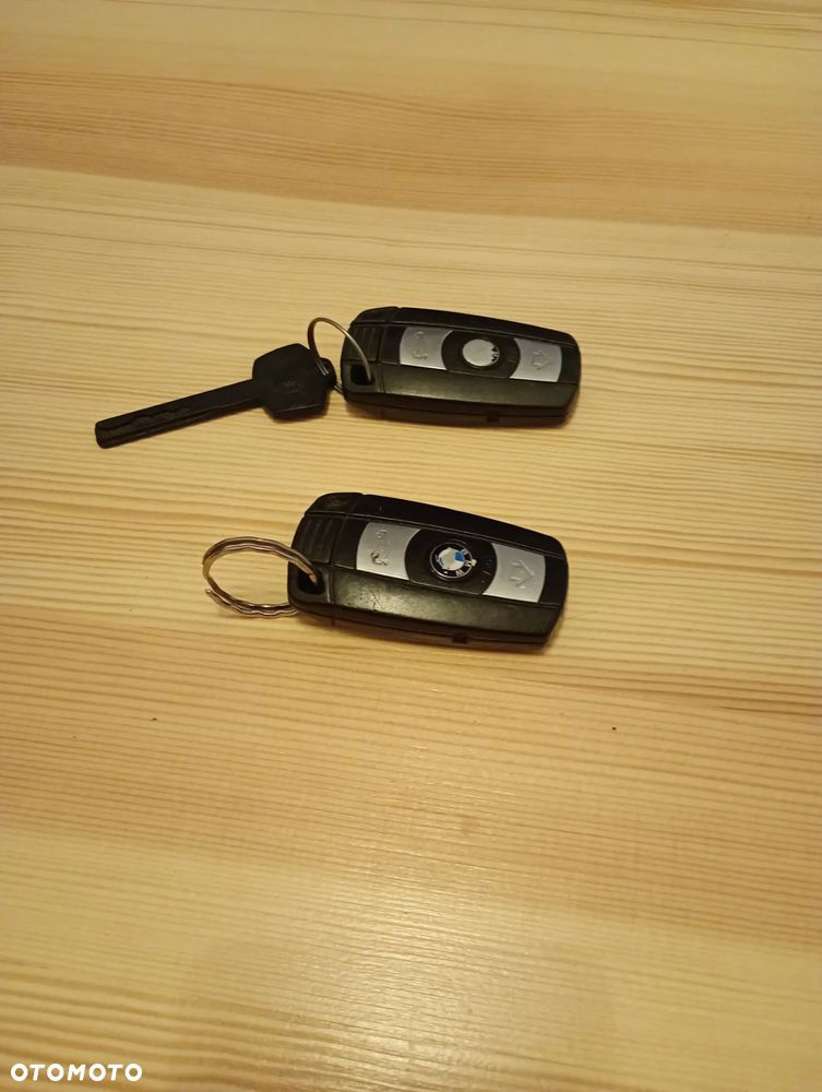 BMW Seria 3 318i - 13