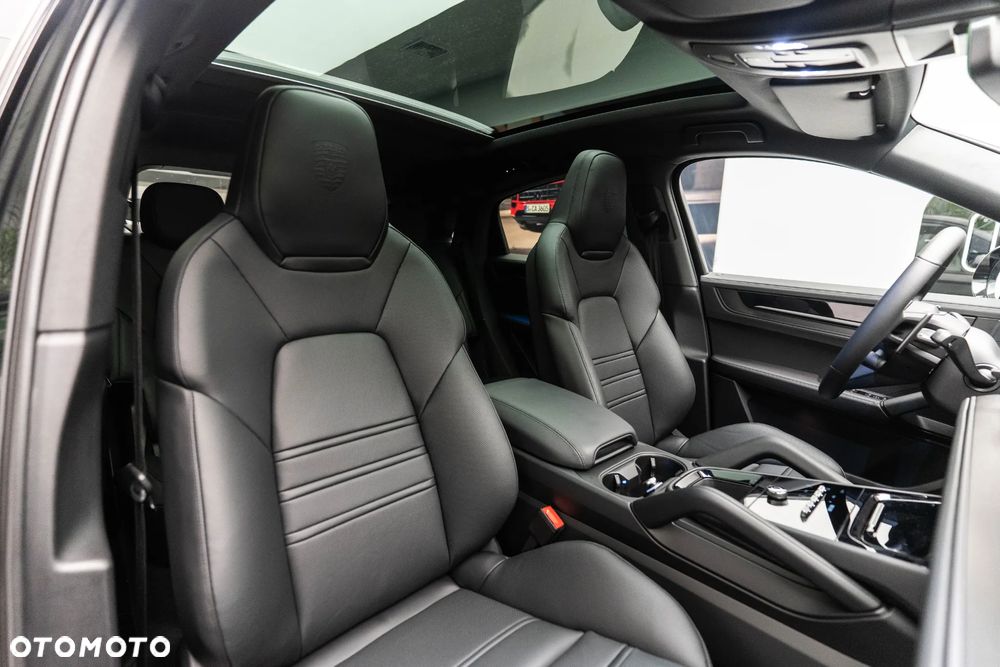 Porsche Cayenne - 16