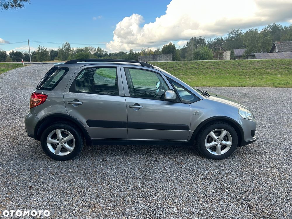 Suzuki SX4 - 1