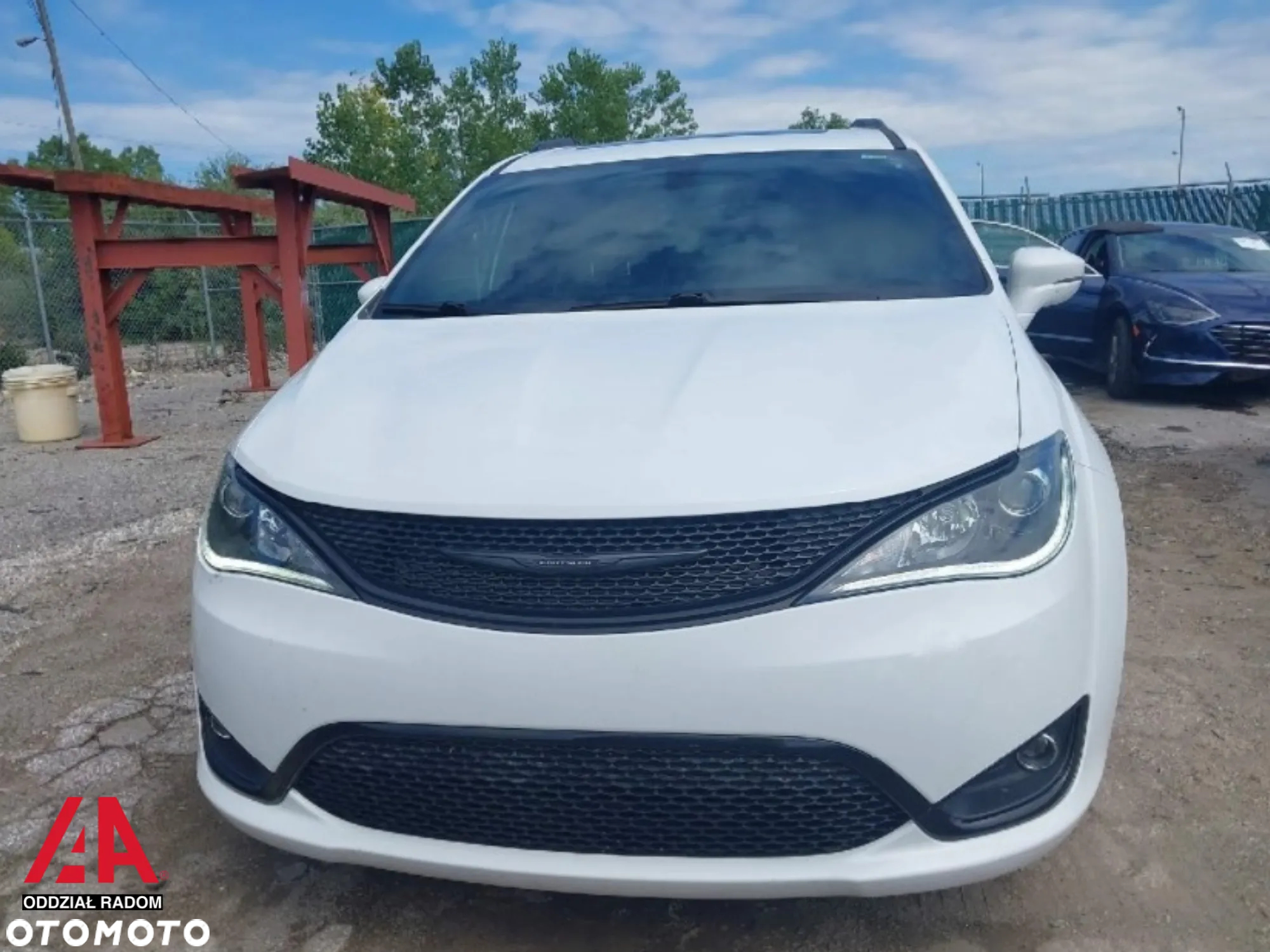 Chrysler Pacifica - 6