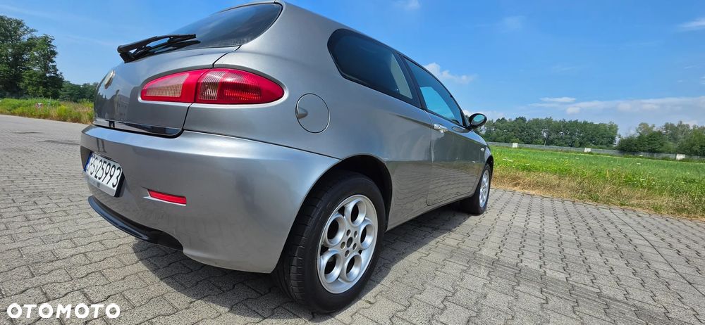 Alfa Romeo 147 1.6 Twin Spark Impression - 14