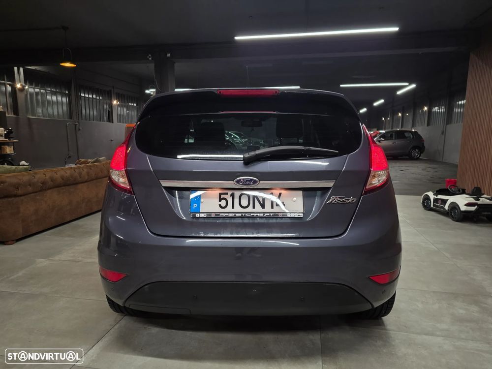 Ford Fiesta 1.6 TDCI Titanium - 39
